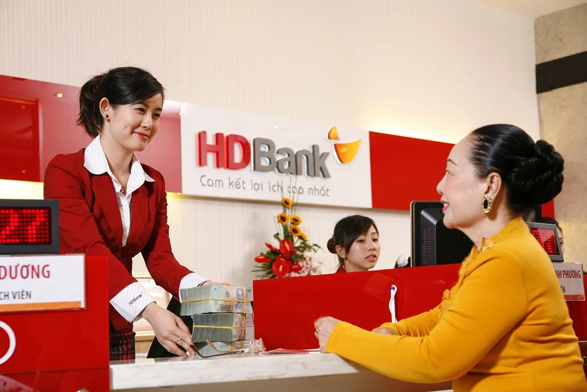 Ngân hàng góp sức cùng kỷ lục của gạo Việt