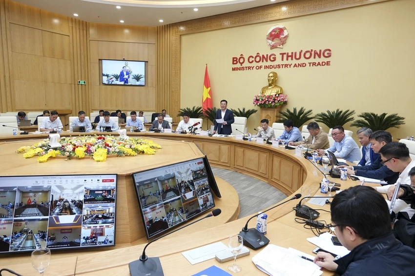 chu-tich-evn-day-nhanh-tien-do-du-an-duong-day-500kv-quang-trach-pho-noi2.jpg