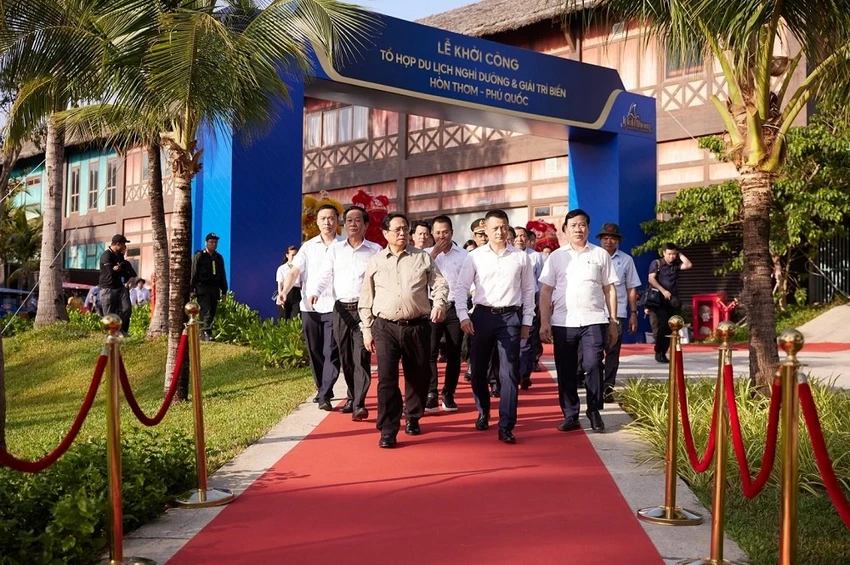 Chùm ảnh: Thủ tướng Phạm Minh Chính khảo sát các dự án tại Thị trấn Hoàng Hôn, Phú Quốc