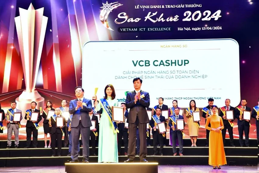 Vietcombank tiếp tục là ngân hàng sáng tạo và kinh doanh hiệu quả nhất Việt Nam