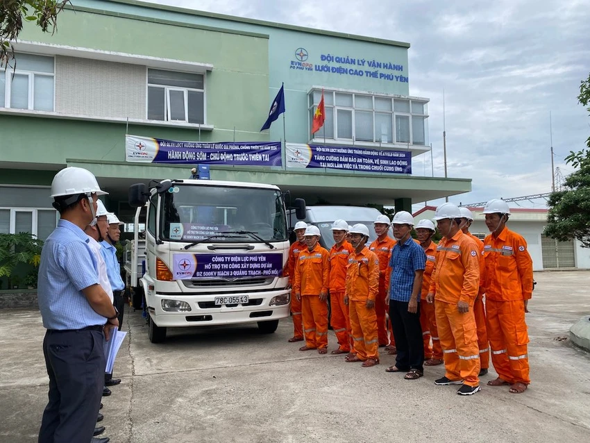 EVNCPC điều thêm 180 nhân lực tăng cường hỗ trợ thi công dự án đường dây 500kV mạch 3 từ Quảng Trạch đến Phố Nối