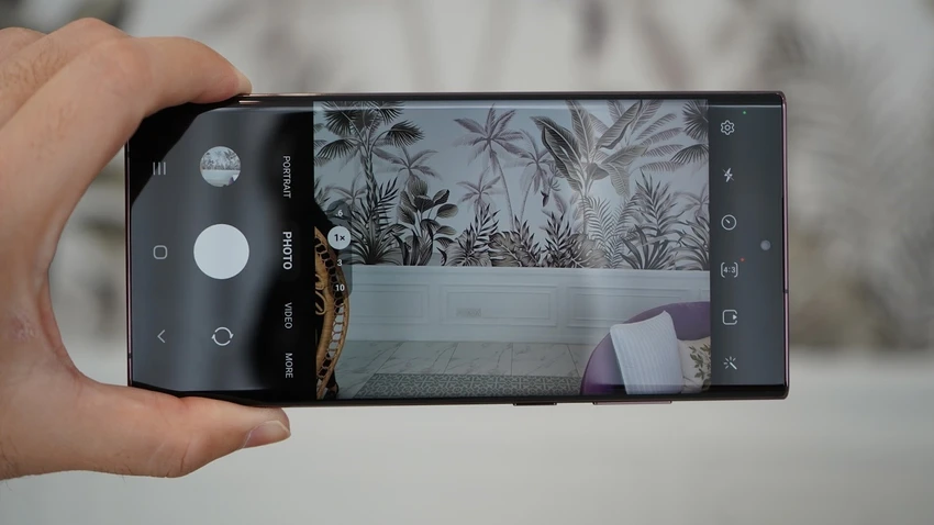 Vì sao nên mua Galaxy S22 Ultra cũ ở thời điểm hiện tại?