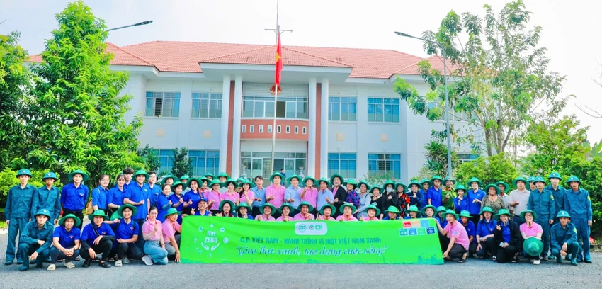 CP Việt Nam đồng hành cùng Đồng Tháp xây kè xanh giữ đất, chống sạt lở