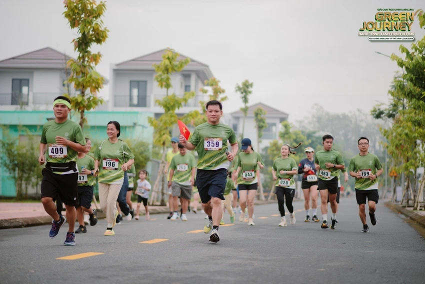 rox-group-lan-toa-tinh-than-song-dep-cung-cong-dong2.jpg