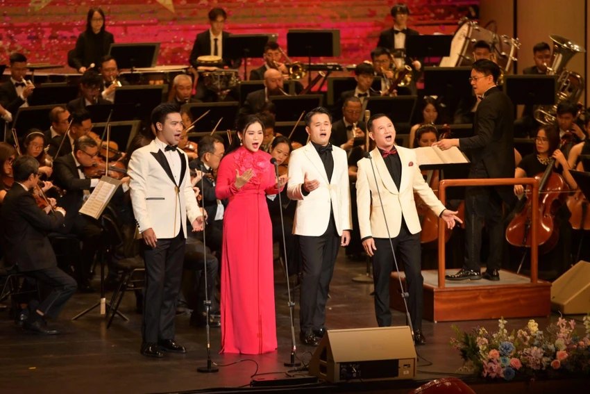 an-tuong-tu-gala-roxmei-dep-va-chat-cua-rox-group5.jpg