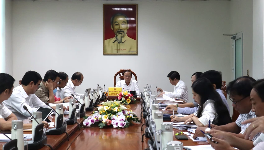 Ông Nguyễn Văn Thọ, chủ tịch UBND tỉnh Bà Rịa-Vũng Tàu chủ trì cuộc họp Ông Nguyễn Văn Thọ