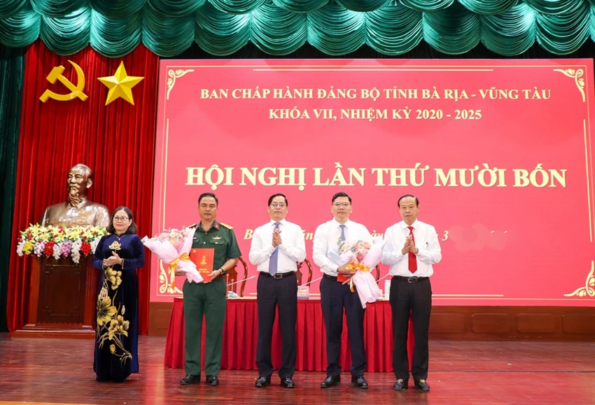 Bổ sung tỉnh ủy viên BCH Đảng bộ tỉnh Bà Rịa-Vũng Tàu Đại tá Lê Xuân Bình và ông Hoàng Nguyên DInh