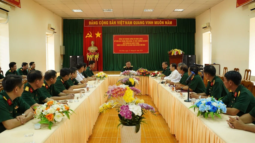 Thượng tướng Võ Minh Lương thăm Côn Đảo Thượng tướng Võ Minh Lương