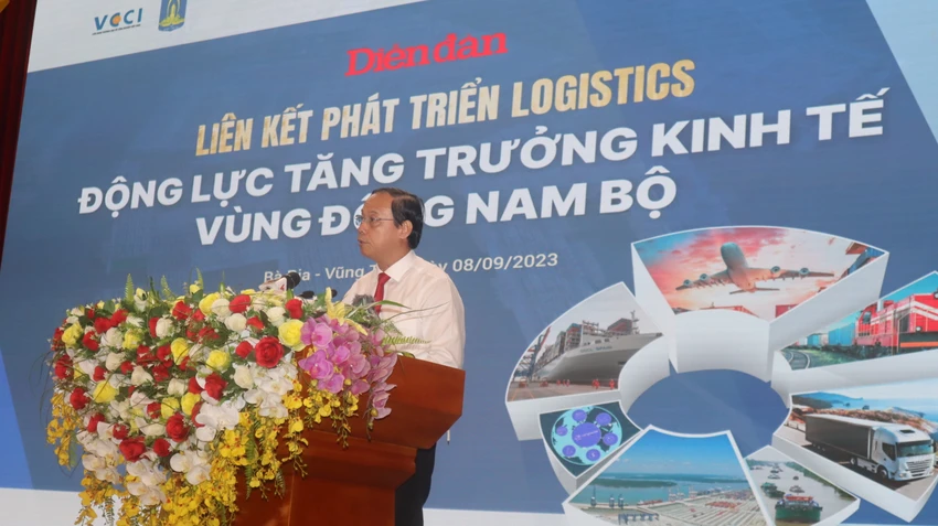 Ông Nguyễn Văn Thọ, Chủ tịch UBND tỉnh Bà Rịa- Vũng Tàu phát biểu tại diễn đàn. Ảnh: TK Ông Nguyễn Văn Thọ, Chủ tịch UBND tỉnh Bà Rịa- Vũng Tàu phát biểu tại diễn đàn. Ảnh: TK