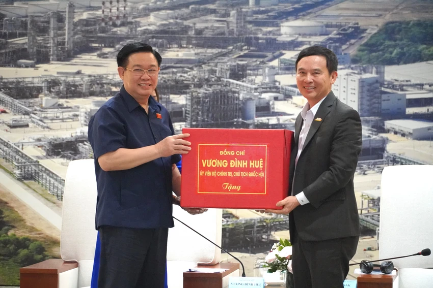 Chủ tịch Quốc hội Vương Đình Huệ thăm dự án đầu tư nước ngoài lớn nhất tại Bà Rịa- Vũng Tàu