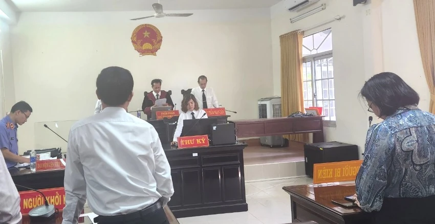 Giao-quyet-dinh-hanh-chinh.jpg