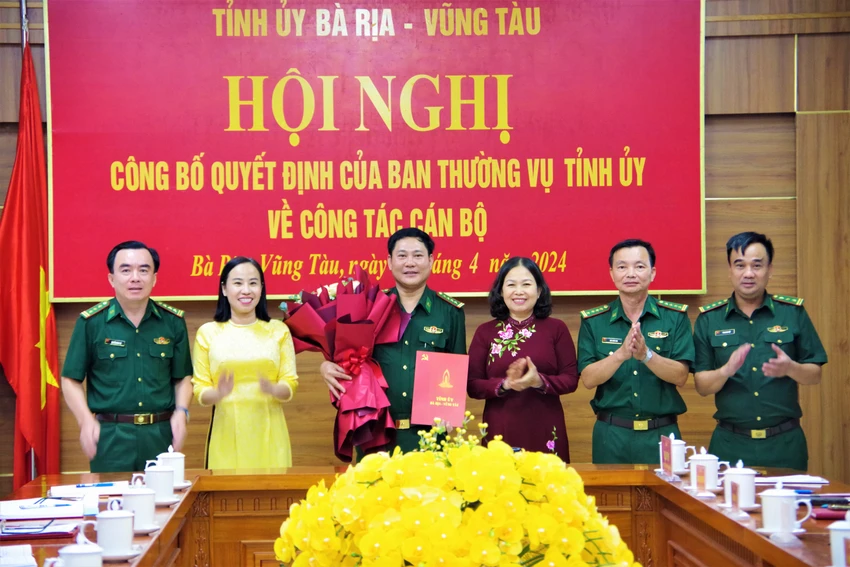 Bà Rịa- Vũng Tàu công bố quyết định với Chỉ huy trưởng Bộ đội Biên phòng tỉnh