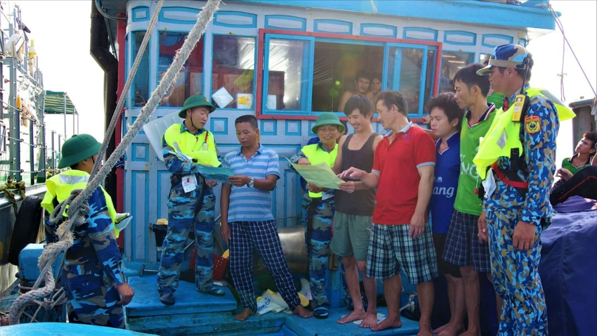 Chong-khai-thac-IUU.jpg