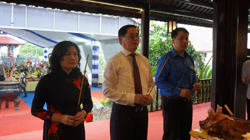Le-gio-cac-anh-hung-liet-si.jpg