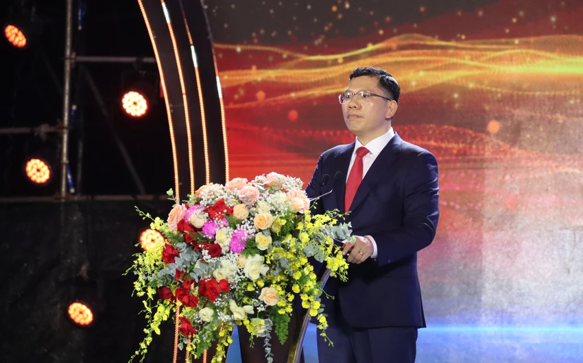 Ong-Hoang-Nguyen-Dinh.JPG