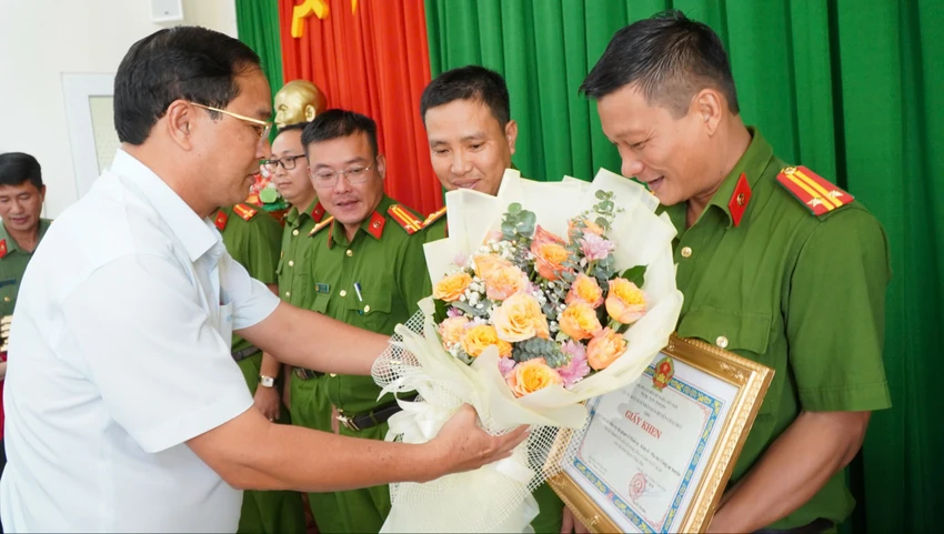 Ong-Nguyen-Tan-Ban.jpg