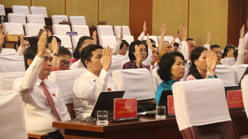 mien-nhiem-can-bo-h2.JPG