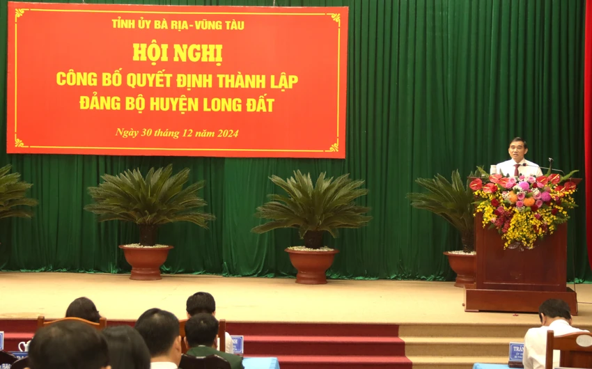 huyen-Long-Dat.JPG