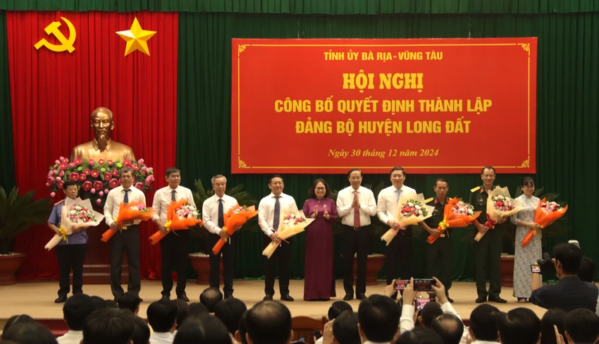 huyen-Long-Dat-h2.JPG