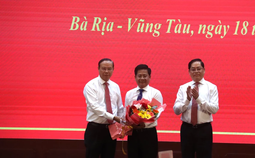 cong-tac-can-bo-h2.JPG