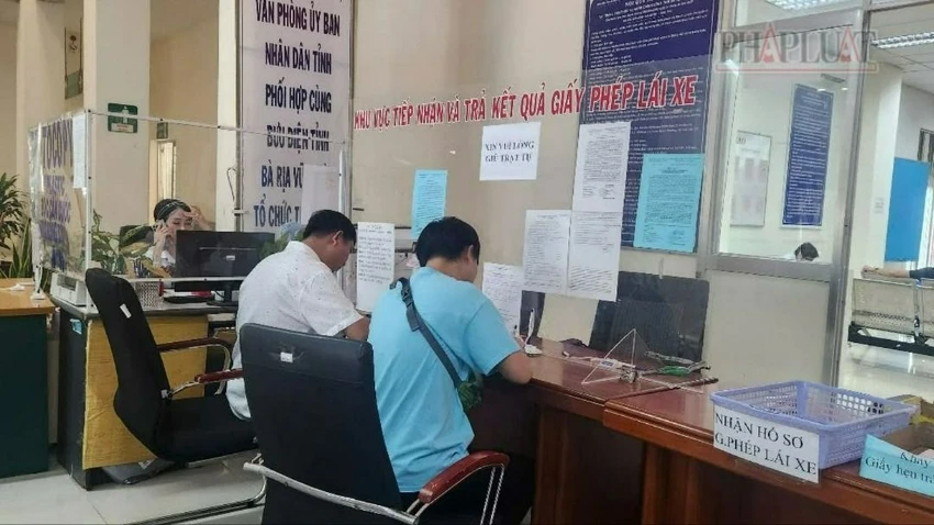 Giay-phep-lai-xe.jpg