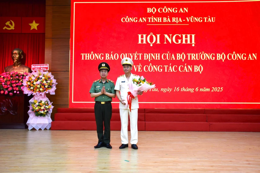Công bố quyết định của Bộ Công an về công tác cán bộ tại công an Bà Rịa - Vũng Tàu