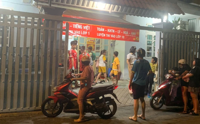 Giám đốc Sở GD&ĐT TP.HCM yêu cầu các trường nâng cao chất lượng giảng dạy chính khoá để học sinh tiếp thu hiệu quả ngay trong giờ học