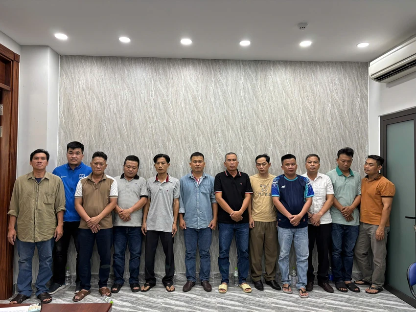 Từ điều tra của Pháp Luật TP.HCM, 12 bảo vệ khu công nghệ cao 'bảo kê' xe chạy giờ cấm bị bắt