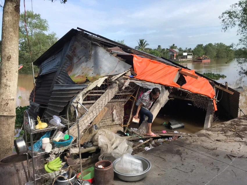 Hiện trường vụ sạt lở hai căn nhà tại ấp 2, xã Phú An, huyện Cai Lậy, tỉnh Tiền Giang.