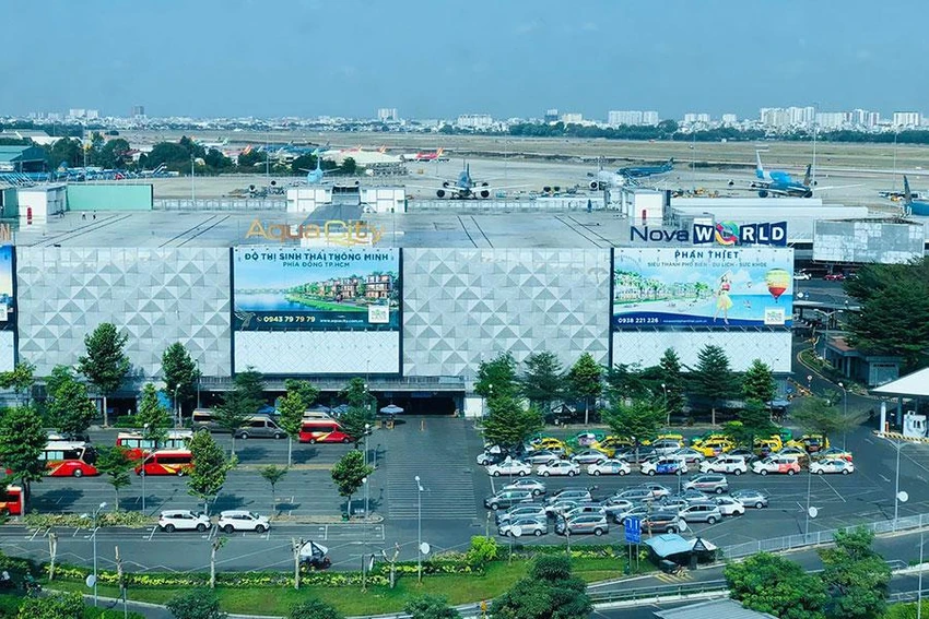 Sở QH-KT cho rằng phát triển đô thị quanh sân bay Tân Sơn Nhất là một quá trình có tuần tự, dần dần để hoàn thiện. Ảnh: PHONG ĐIỀN Sở QH-KT cho rằng phát triển đô thị quanh sân bay Tân Sơn Nhất là một quá trình có tuần tự, dần dần để hoàn thiện. Ảnh: PHONG ĐIỀN