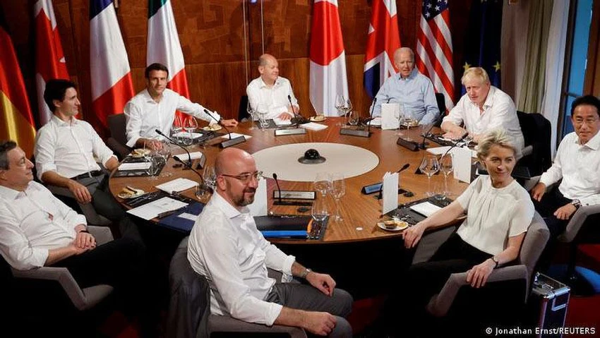 Tham gia hội nghị tại Đức ngoài các lãnh đạo G7 còn có Chủ tịch Ủy ban châu Âu Ursula von der Leyen và Chủ tịch Hội đồng châu Âu Charles Michel. Ảnh: REUTERS Tham gia hội nghị tại Đức ngoài các lãnh đạo G7 còn có Chủ tịch Ủy ban châu Âu Ursula von der Leyen và Chủ tịch Hội đồng châu Âu Charles Michel. Ảnh: REUTERS