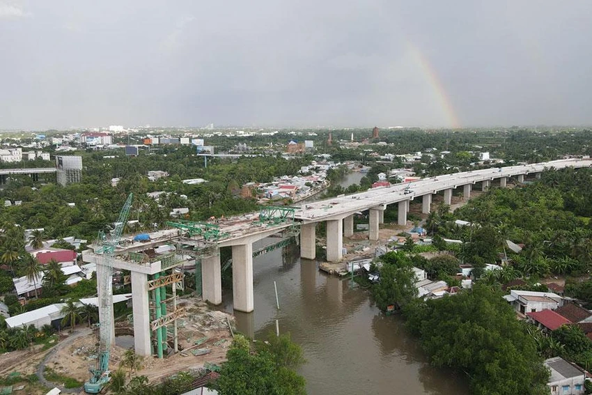 Công trường dự án cầu Mỹ Thuận 2, một dự án thành phần cao tốc Bắc - Nam giai đoạn 1, dự kiến hoàn thành trong năm 2023. Ảnh: HẢI DƯƠNG Công trường dự án cầu Mỹ Thuận 2, một dự án thành phần cao tốc Bắc - Nam giai đoạn 1, dự kiến hoàn thành trong năm 2023. Ảnh: HẢI DƯƠNG