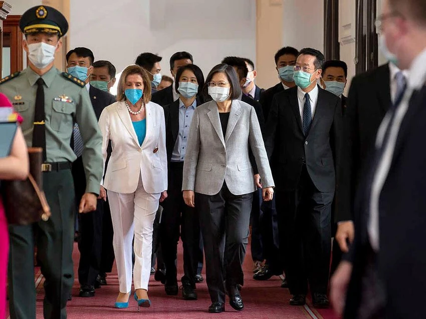 Lãnh đạo Đài Loan Thái Anh Văn (phải) tiếp đón Chủ tịch Hạ viện Mỹ Nancy Pelosi (trái) ở TP Đài Bắc (Đài Loan) ngày 3-8. Ảnh: AP Lãnh đạo Đài Loan Thái Anh Văn (phải) tiếp đón Chủ tịch Hạ viện Mỹ Nancy Pelosi (trái) ở TP Đài Bắc (Đài Loan) ngày 3-8. Ảnh: AP