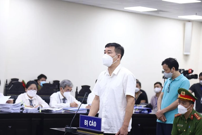 Bị cáo Phùng Anh Lê tại tòa ngày 12-8. Ảnh: UYÊN TRANG