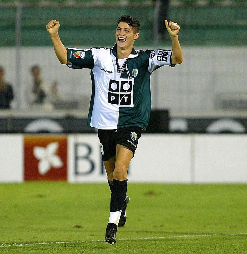 Rời Sporting Lisbon, Ronaldo được cả thế giới biết đến và giờ báo Anh xác định anh sẽ “về nhà”. Ảnh: GETTY IMAGES Rời Sporting Lisbon, Ronaldo được cả thế giới biết đến và giờ báo Anh xác định anh sẽ “về nhà”. Ảnh: GETTY IMAGES