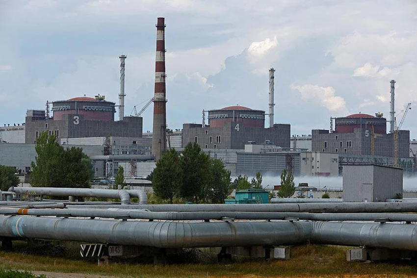 Nhà máy điện hạt nhân Zaporizhzhia ở tỉnh Zaporizhia (Ukraine) ngày 4-8. Ảnh: CNBC Nhà máy điện hạt nhân Zaporizhzhia ở tỉnh Zaporizhia (Ukraine) ngày 4-8. Ảnh: CNBC