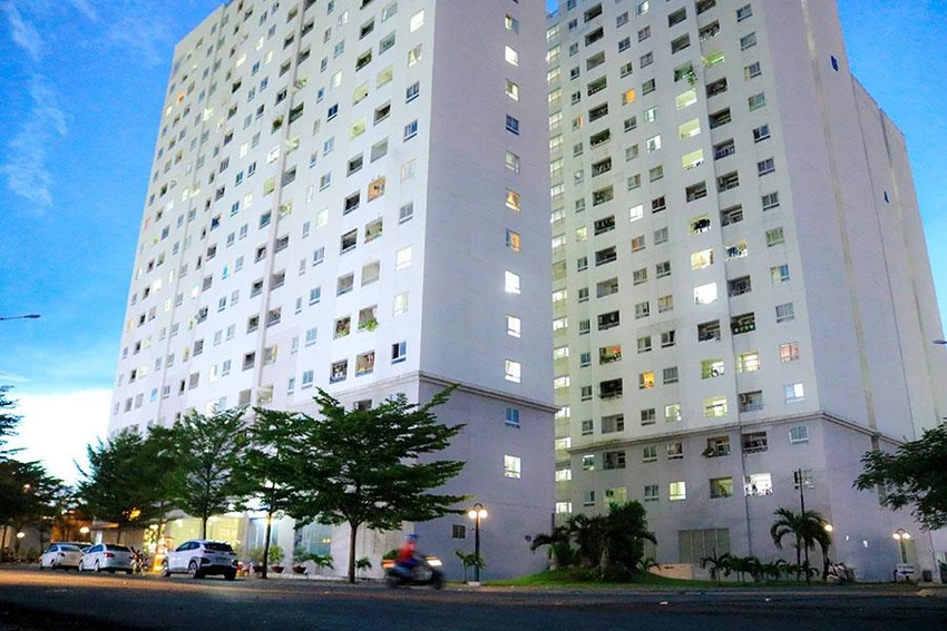 Chung cư tái định cư tại số 4, lô B Phan Chu Trinh, phường 12, quận Bình Thạnh, TP.HCM của các hộ dân chung cư Thanh Đa. Ảnh: NGUYỆT NHI Chung cư tái định cư tại số 4, lô B Phan Chu Trinh, phường 12, quận Bình Thạnh, TP.HCM của các hộ dân chung cư Thanh Đa. Ảnh: NGUYỆT NHI