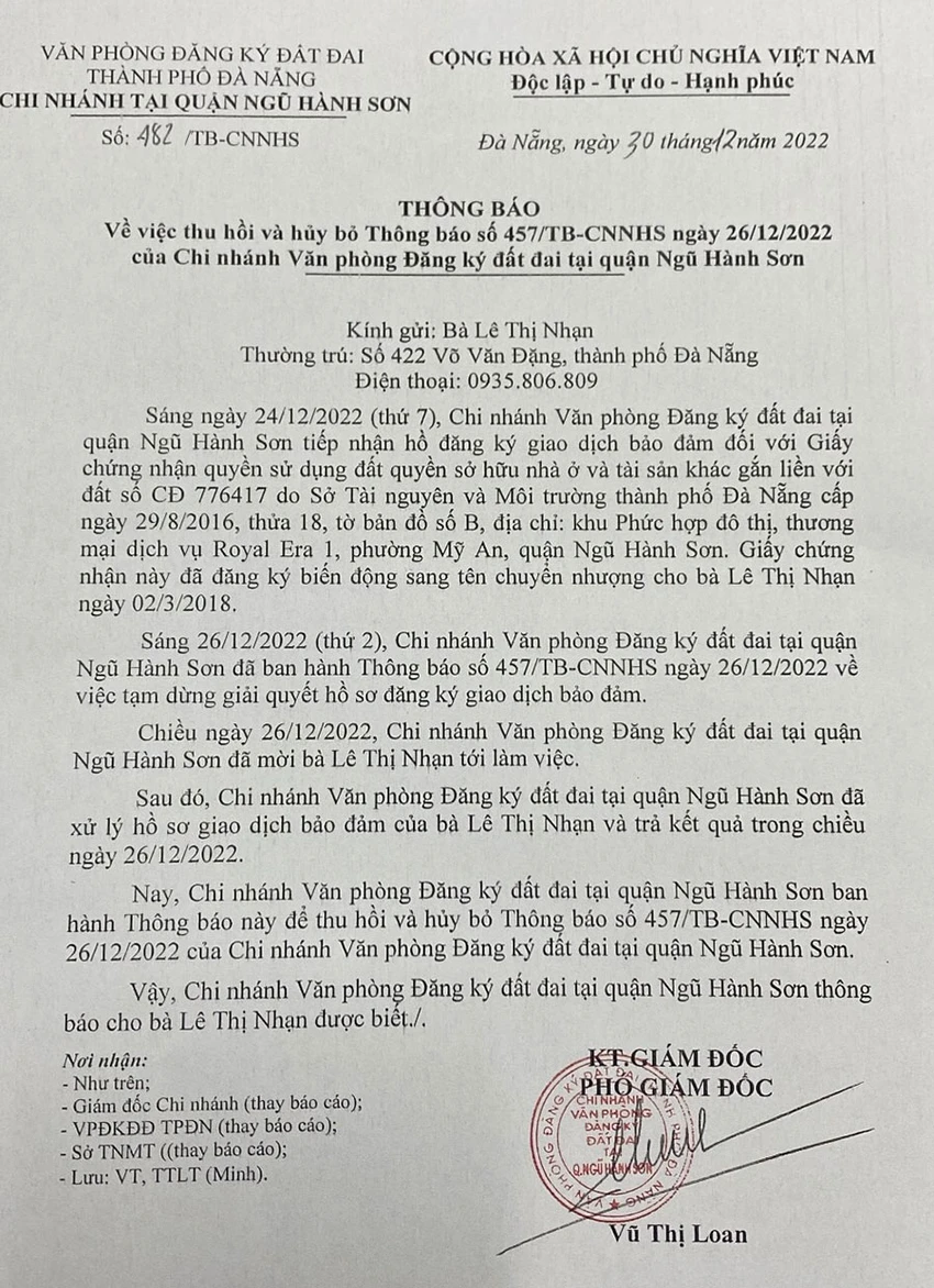 Thông báo số 457 trái luật và thông báo thu hồi, hủy bỏ Thông báo số 457 của Chi nhánh VPĐKQSDĐ quận Ngũ Hành Sơn. Ảnh: LÊ PHI Thông báo số 457 trái luật và thông báo thu hồi, hủy bỏ Thông báo số 457 của Chi nhánh VPĐKQSDĐ quận Ngũ Hành Sơn. Ảnh: LÊ PHI