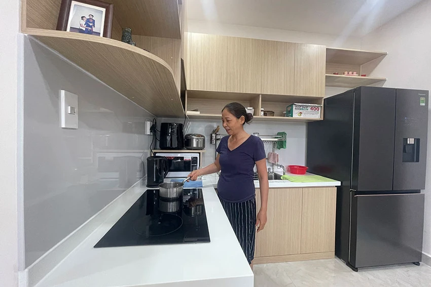 Nhận được căn hộ khang trang với nhiều tiện ích cao cấp, người dân rất vui mừng, phấn khởi. Ảnh: VH Nhận được căn hộ khang trang với nhiều tiện ích cao cấp, người dân rất vui mừng, phấn khởi. Ảnh: VH
