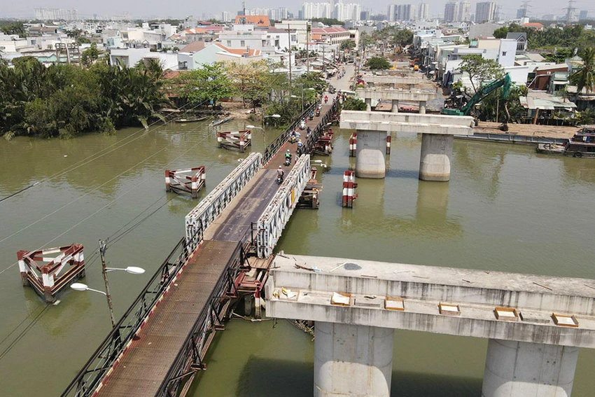 Cầu Long Kiểng sẽ về đích vào quý III năm nay. Ảnh: Đ.TRANG Cầu Long Kiểng sẽ về đích vào quý III năm nay. Ảnh: Đ.TRANG