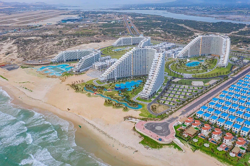 Một dự án condotel tại Bãi Dài, TP Cam Ranh, Khánh Hòa. Ảnh: QUANG HUY Một dự án condotel tại Bãi Dài, TP Cam Ranh, Khánh Hòa. Ảnh: QUANG HUY