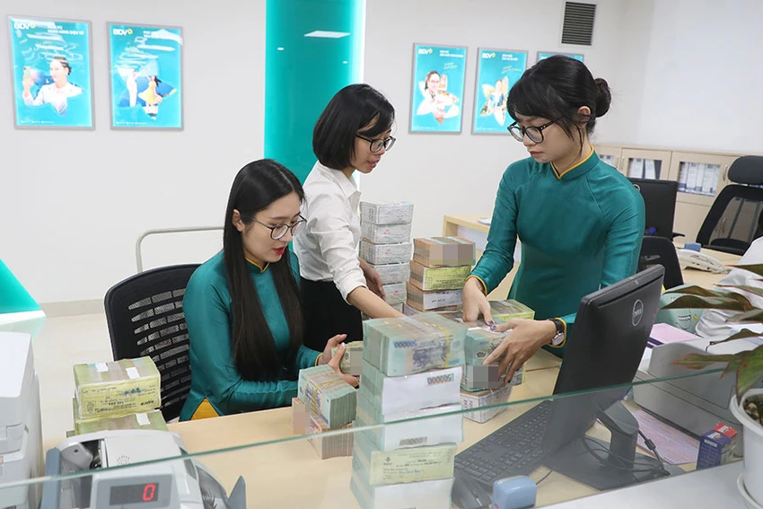 Các ngân hàng đã sẵn sàng nguồn tiền cho gói vay ưu đãi 120.000 tỉ đồng. Ảnh: T.LINH Các ngân hàng đã sẵn sàng nguồn tiền cho gói vay ưu đãi 120.000 tỉ đồng. Ảnh: T.LINH