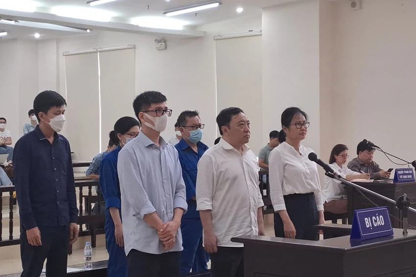Các bị cáo nghe tuyên án phúc thẩm. Ảnh: BT Các bị cáo nghe tuyên án phúc thẩm. Ảnh: BT