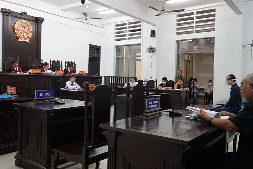 Trong quá trình xét xử, tòa án phát hiện văn bản trái luật sẽ có quyền gì là vấn đề được quan tâm khi sửa đổi Luật Tổ chức TAND. Ảnh minh họa: HUỲNH HẢI