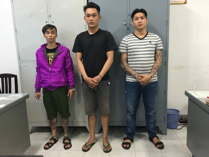 Bắt nóng nhóm giang hồ truy sát người nước ngoài tại quán bar ảnh 1 Bắt nóng nhóm giang hồ truy sát người nước ngoài tại quán bar ảnh 1