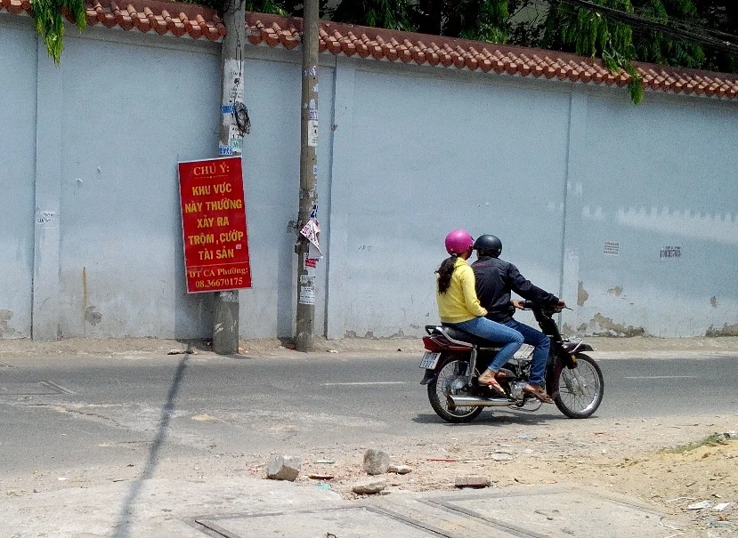 Một người xe ôm bị cướp đâm trọng thương ảnh 2
