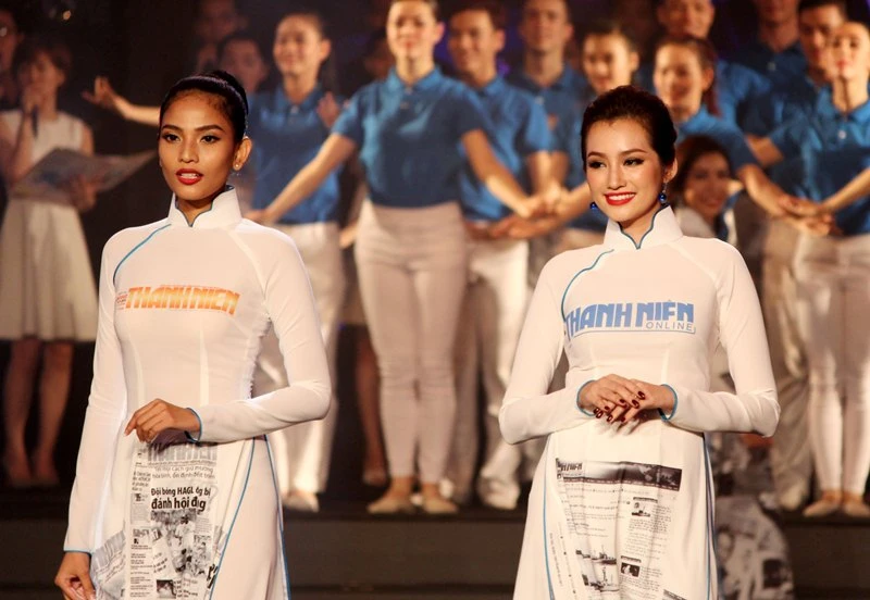Dàn người đẹp Việt khoe dáng trong 'Chào tuổi 30' báo Thanh Niên ảnh 4 Dàn người đẹp Việt khoe dáng trong 'Chào tuổi 30' báo Thanh Niên ảnh 4