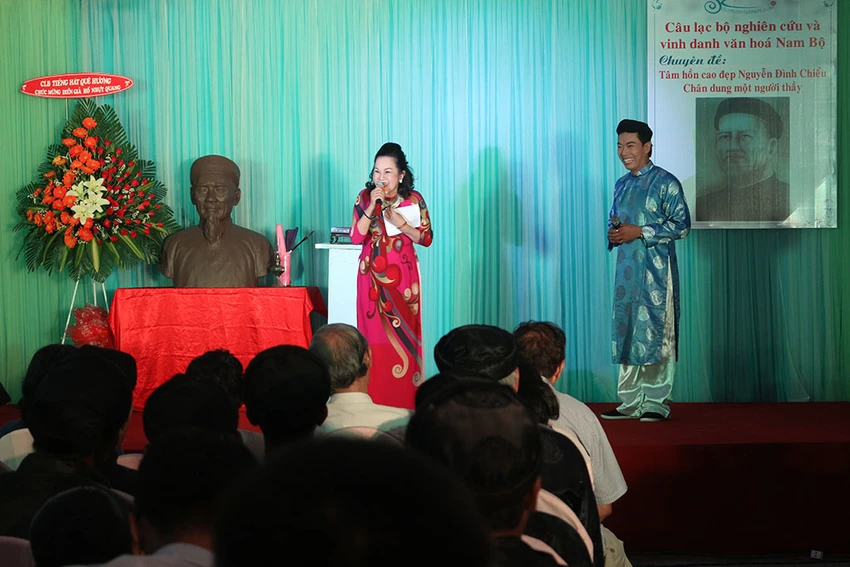 Người trẻ tổ chức đêm tài tử vinh danh cụ Đồ Chiểu ảnh 4 Người trẻ tổ chức đêm tài tử vinh danh cụ Đồ Chiểu ảnh 4