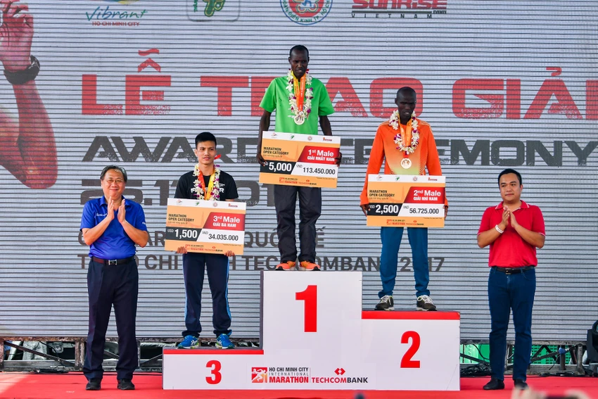 Những hình ảnh ấn tượng ở giải Marathon Quốc tế TP.HCM ảnh 12 Những hình ảnh ấn tượng ở giải Marathon Quốc tế TP.HCM ảnh 12