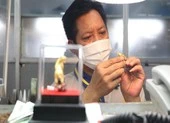 Cận cảnh chế tác linh vật hổ bằng vàng ngày Thần tài